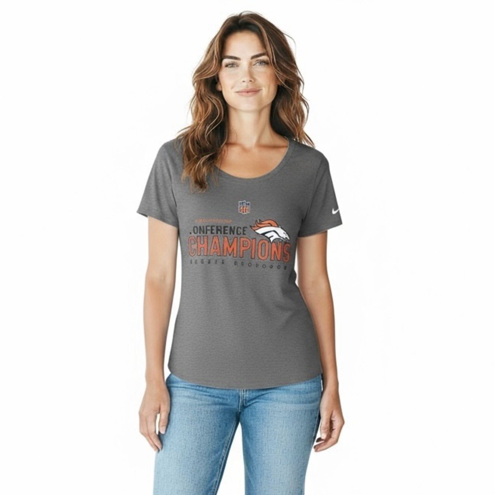 NFL Super Bowl 50 Women’s Denver Broncos Nike Size M T-Shirt